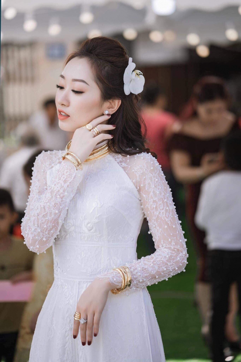 Hồng Khánh – Cho thuê áo dài cưới hỏi đẹp nhất Vinh Nghệ An