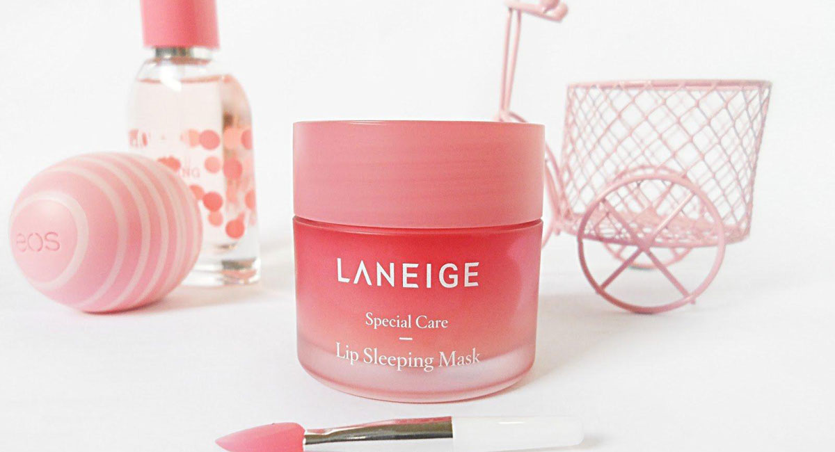 Mặt Nạ Ngủ Dưỡng Môi Laneige Lip Sleeping Mask là dòng sản phẩm của thương hiệu Laneige của Hàn Quốc có thiết kế chất son dưỡng có dạng mặt nạ mới lạ