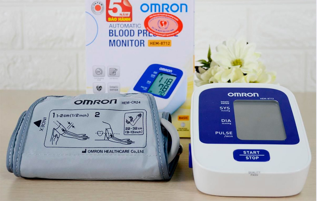 Dụng cụ đo huyết áp Omron Hem 8712