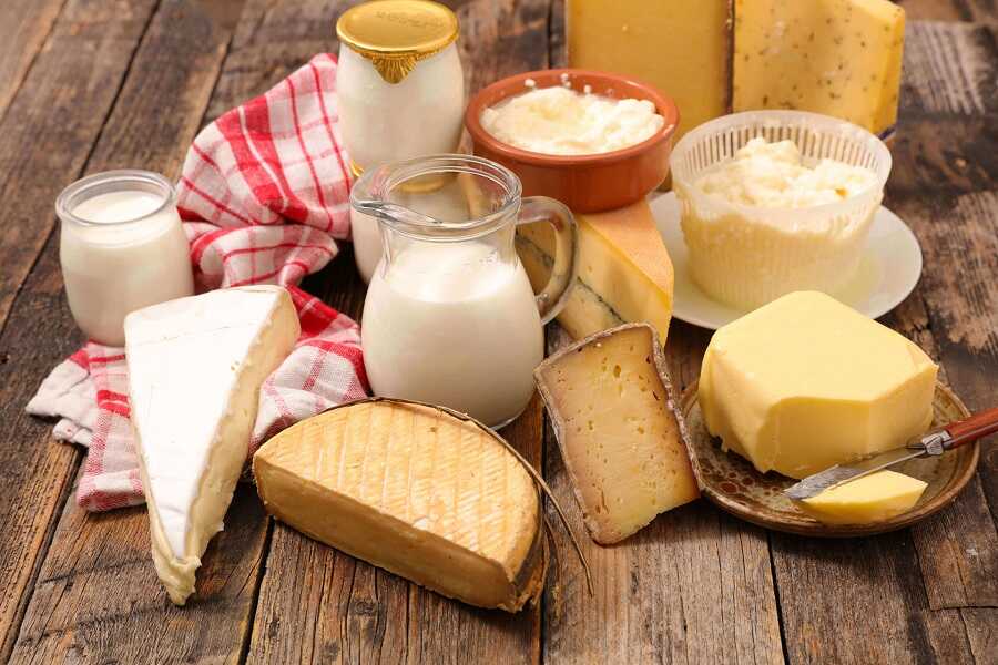 Sữa và thực phẩm làm từ sữa chứa nhiều canxi và vitamin D giúp thúc