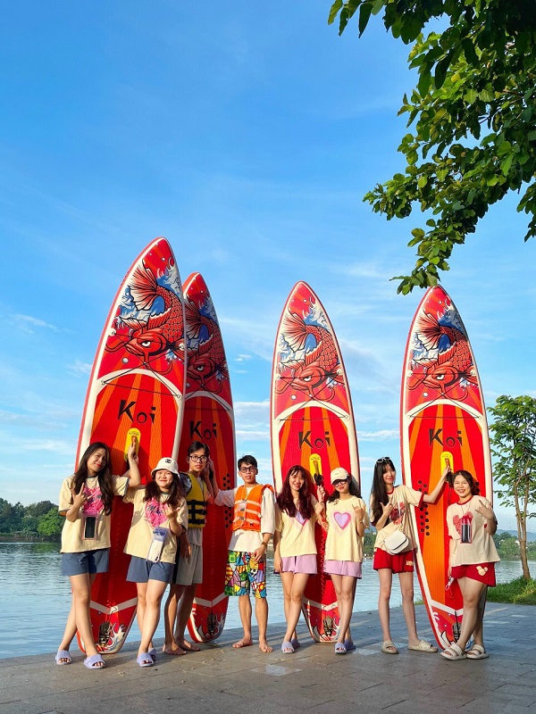 Chèo thuyền Sup trên Sông Lam sẽ giúp bạn khám phá đầy đủ vẻ đẹp của dòng sông Lam thơ mộng theo một cảm nhận cực kỳ mới mẻ