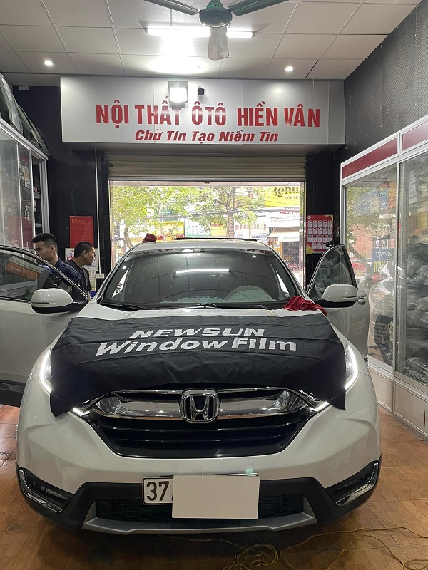 Nội thất ô tô Hiền Vân là một trong những địa chỉ hàng đầu hiện nay tại Nghệ An chuyên về kinh doanh, phân phối đa dạng nhiều loại mặt hàng phụ tùng ô tô